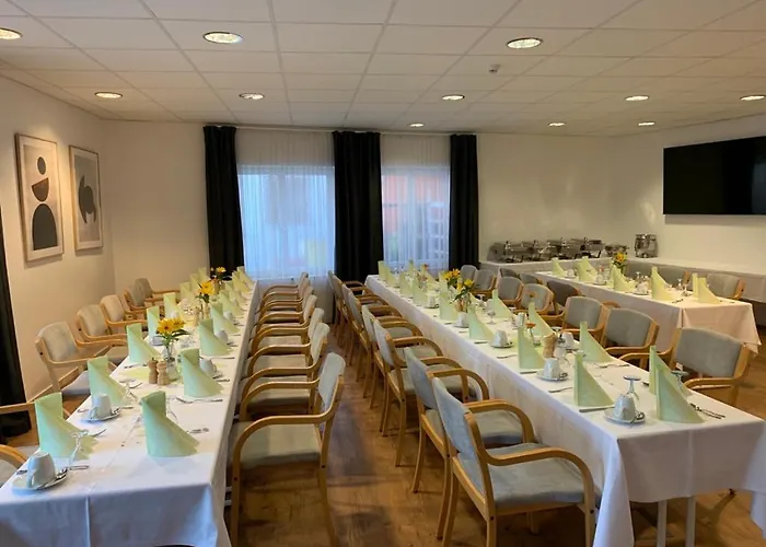 Hotel-cafe Rathaus باد أباخ