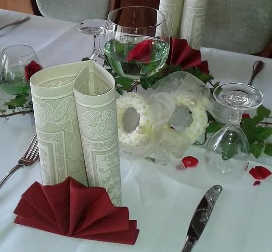Hotel-cafe Rathaus 3* باد أباخ