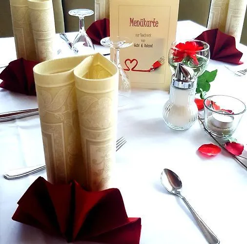 فندق Hotel-cafe Rathaus باد أباخ