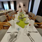 Hotel-cafe Rathaus Hotel 3*