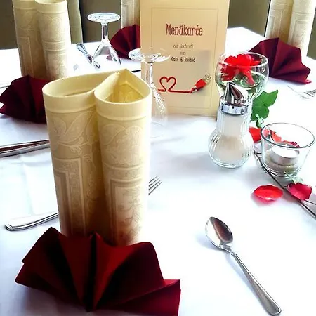 Ξενοδοχείο Hotel-cafe Rathaus Bad Abbach