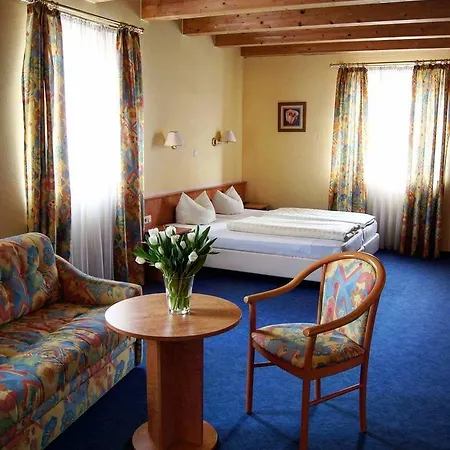 Ξενοδοχείο Hotel-cafe Rathaus 3*